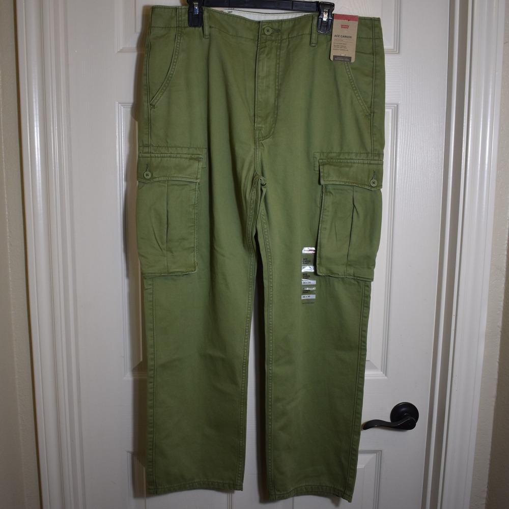 Levis Men's Ace Cargo Pants Size 36x30 Green Utility Pockets Cotton Relaxed NWT - Picture 3 of 9
